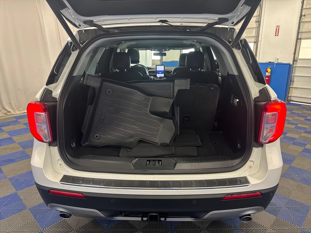 Certified 2024 Ford Explorer Limited w/ Limited Technology Package AWD/4WD image 31