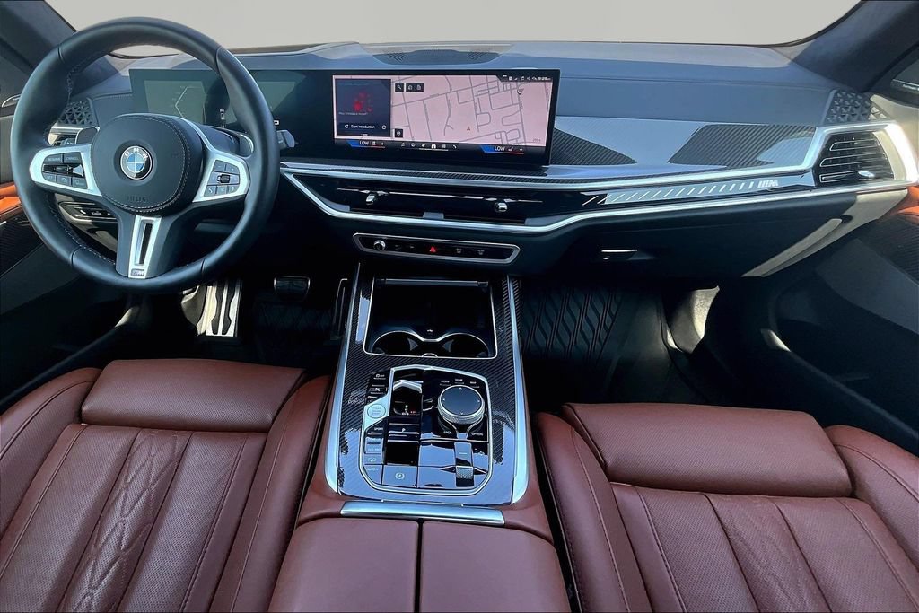 Used 2025 BMW X7 M60i w/ Climate Comfort Package AWD/4WD image 16