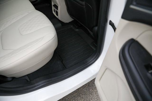 Certified 2024 Ford Edge Titanium w/ Titanium Elite Package image 34