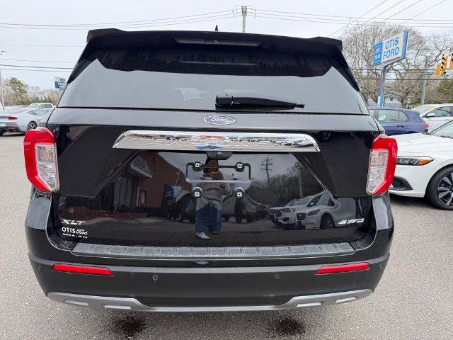 Certified 2023 Ford Explorer XLT w/ Equipment Group 202A AWD/4WD image 2