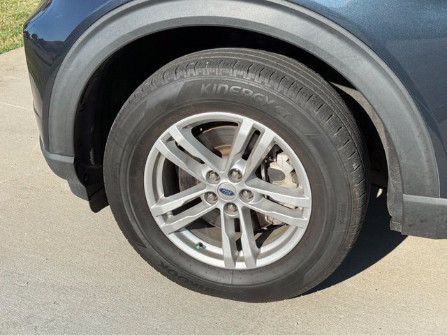 Certified 2022 Ford Explorer XLT w/ Equipment Group 202A RWD image 4