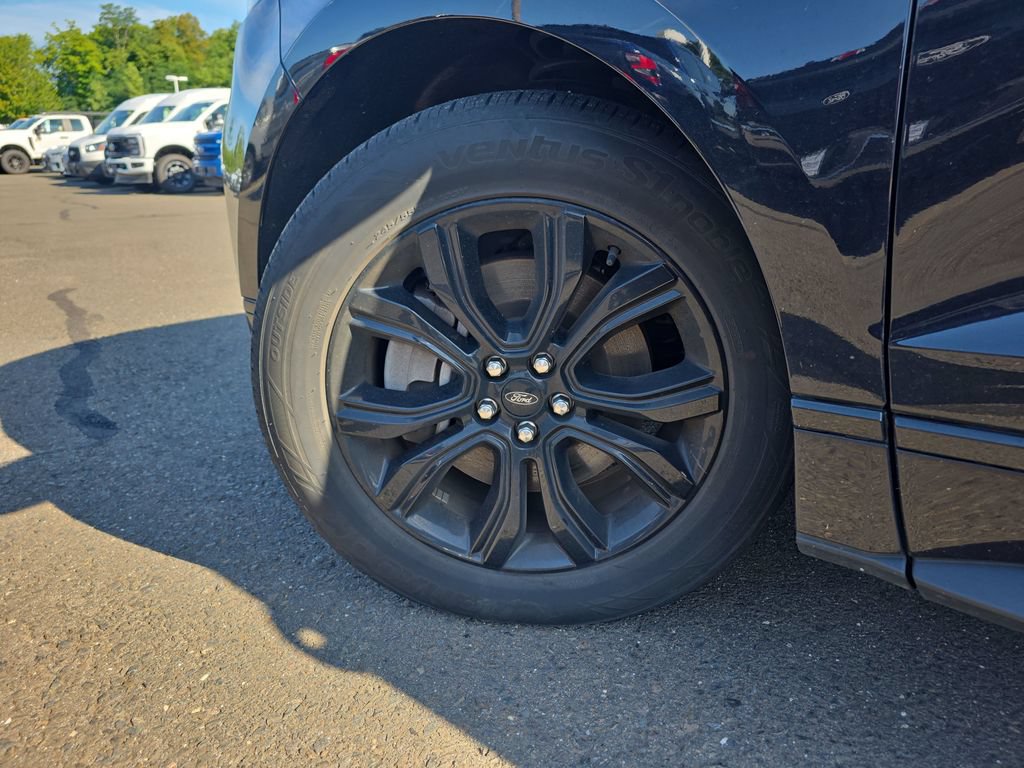 Certified 2022 Ford Edge SE w/ Black Appearance Package AWD/4WD image 14