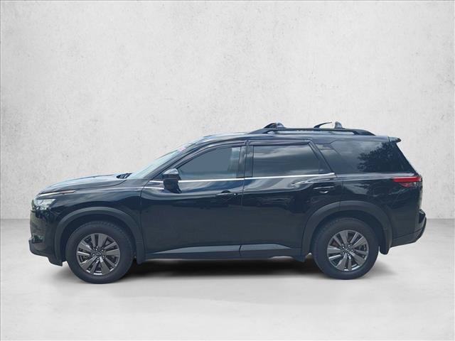 Used 2024 Nissan Pathfinder SV w/ Black Appearance Package AWD/4WD image 9