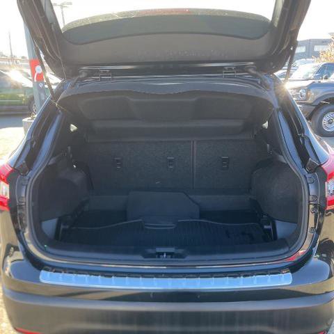 Used 2020 Nissan Rogue Sport S w/ Appearance Package image 12