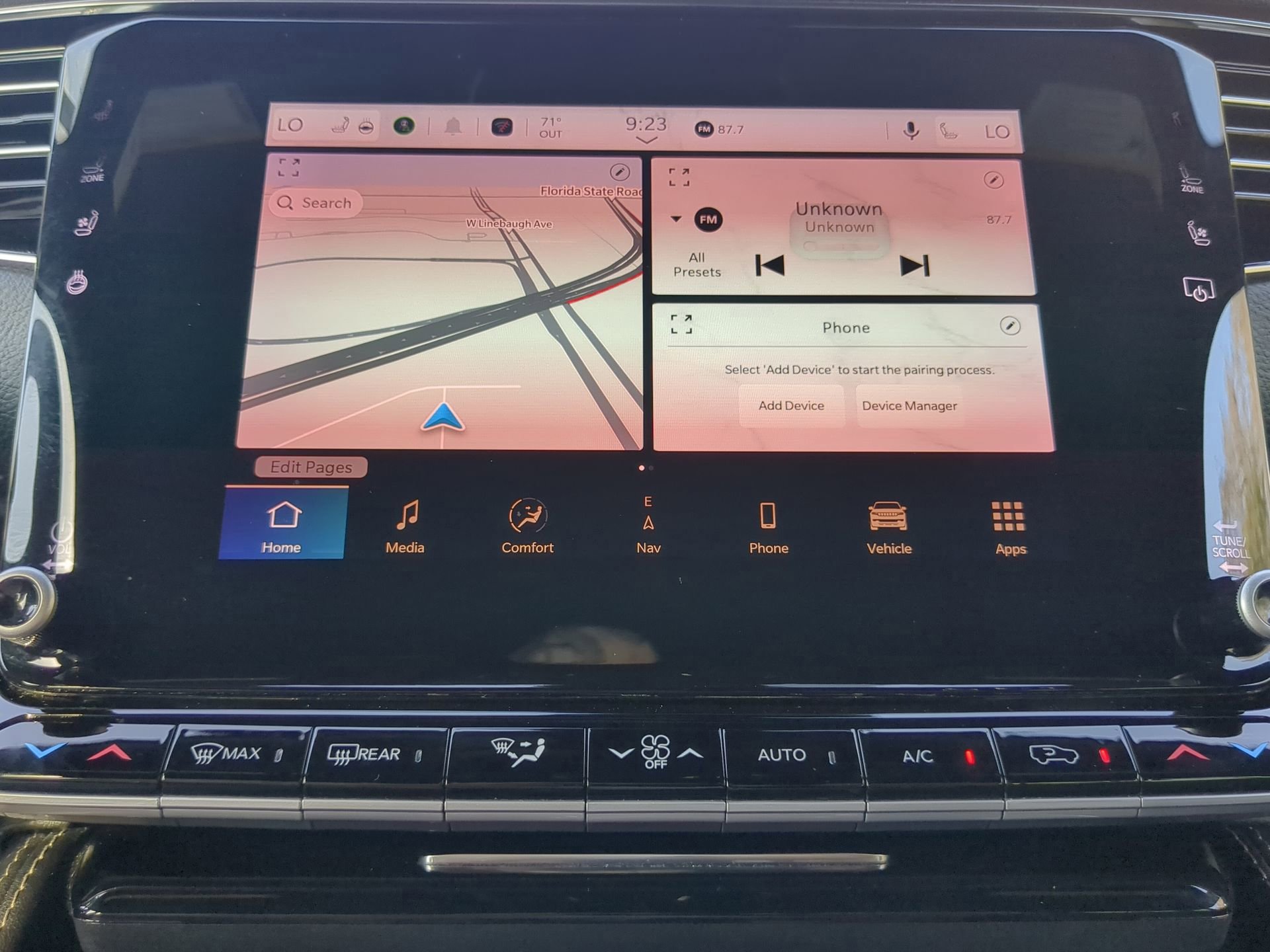 Used 2023 Jeep Wagoneer L Series III w/ Preferred Equipment Group image 51