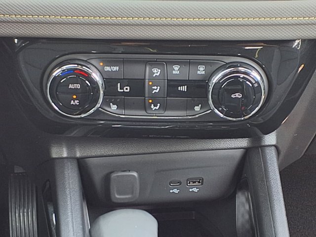 Used 2024 Chevrolet TrailBlazer ACTIV w/ Convenience Package AWD/4WD image 11