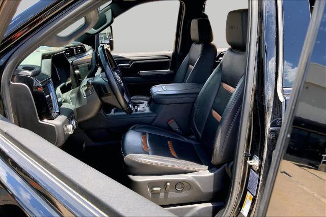 Used 2025 GMC Sierra 2500 AT4 w/ AT4 Premium Plus Package AWD/4WD image 8