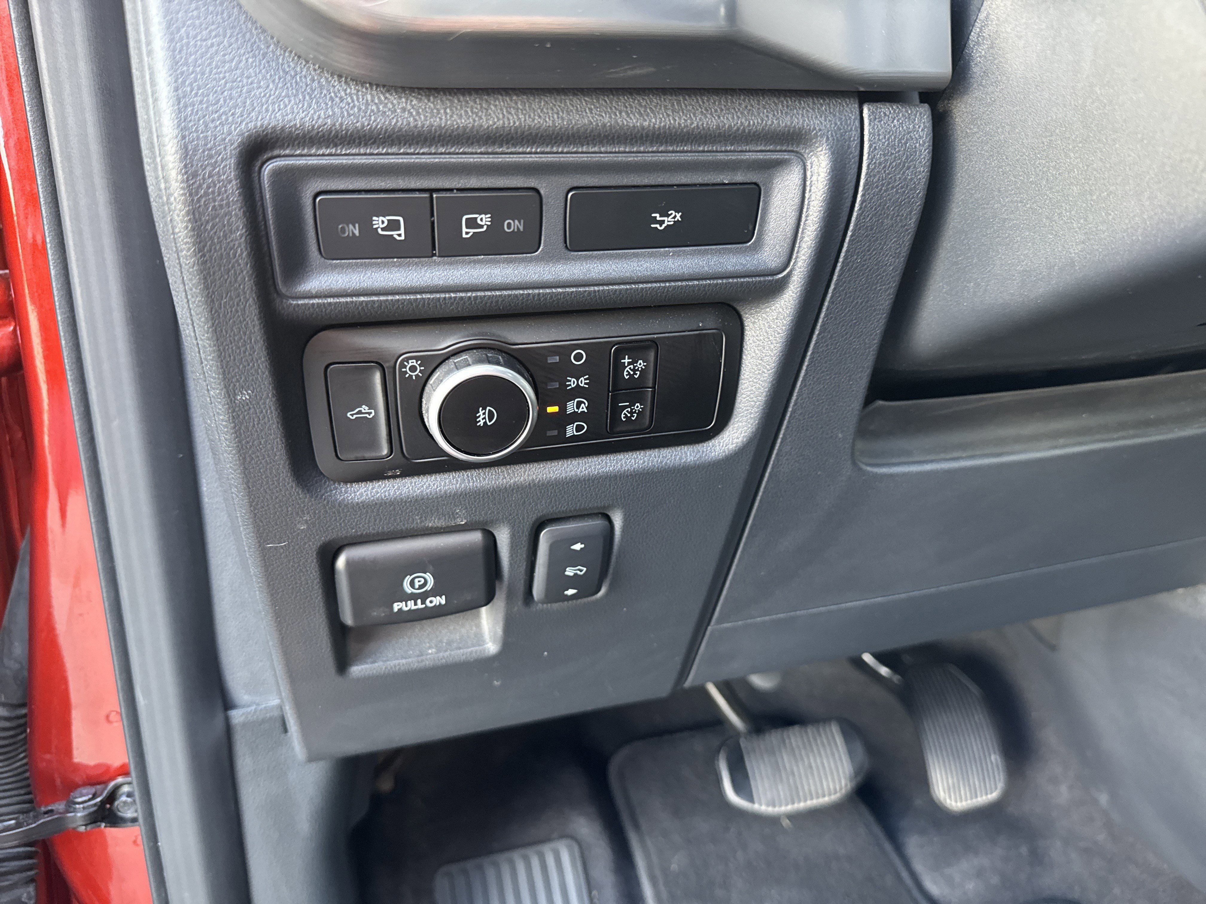 Certified 2023 Ford F150 Lariat w/ Equipment Group 502A High image 39