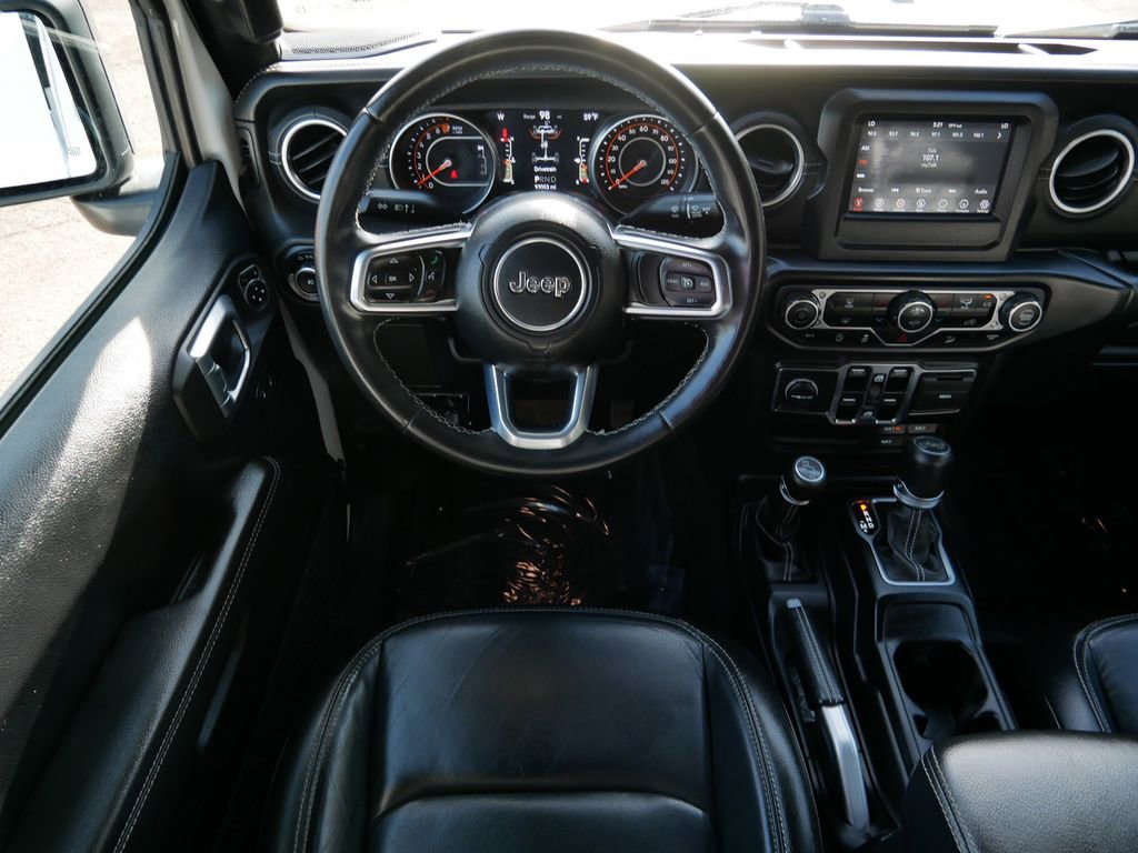 Used 2018 Jeep Wrangler Unlimited Sahara AWD/4WD image 12
