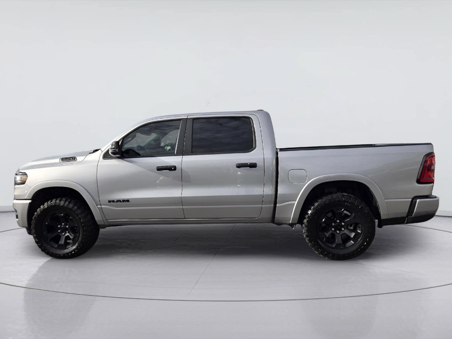 Used 2025 RAM 1500 Lone Star AWD/4WD image 5