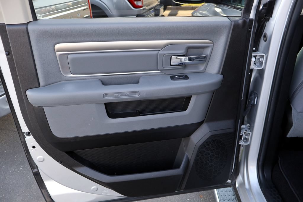 Used 2018 RAM 1500 Lone Star RWD image 24