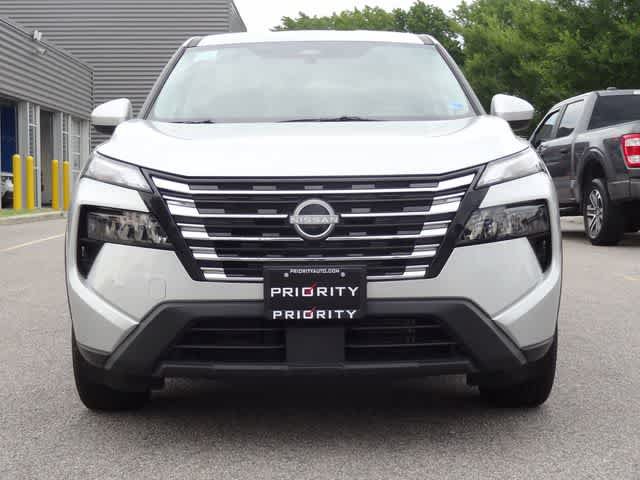 Used 2025 Nissan Rogue SV AWD/4WD image 5