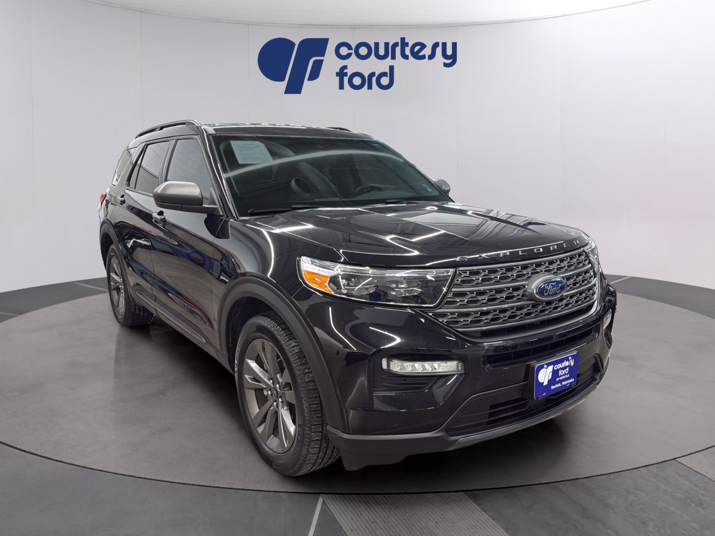 Certified 2021 Ford Explorer XLT w/ Equipment Group 202A