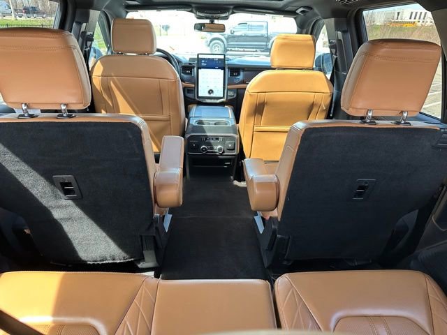 Certified 2022 Ford Expedition Max Platinum AWD/4WD image 14
