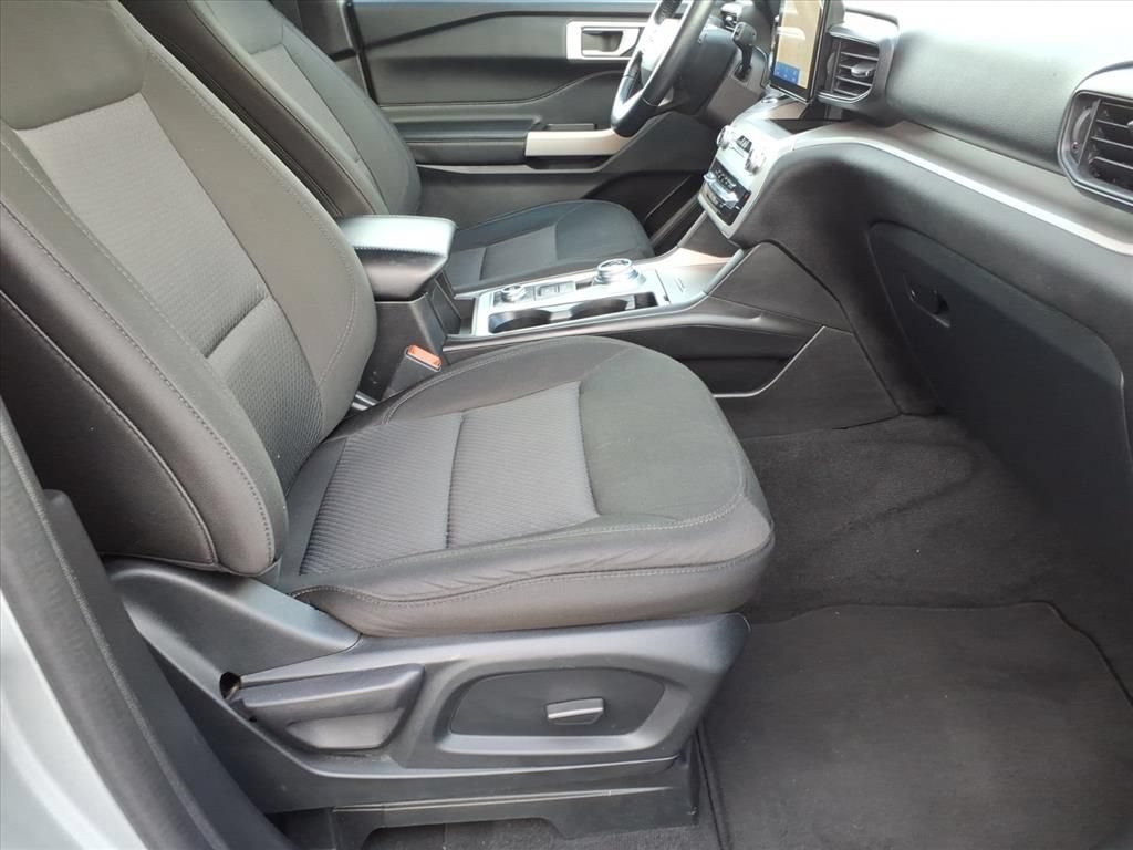 Certified 2023 Ford Explorer XLT AWD/4WD image 8