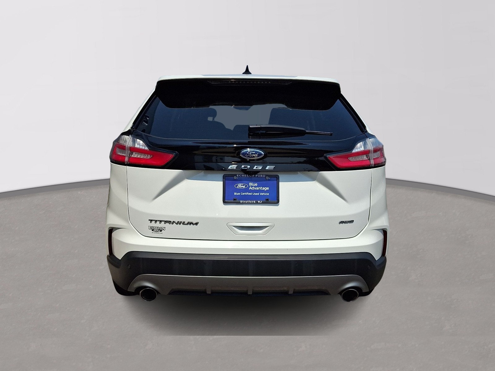 Certified 2022 Ford Edge Titanium AWD/4WD image 5