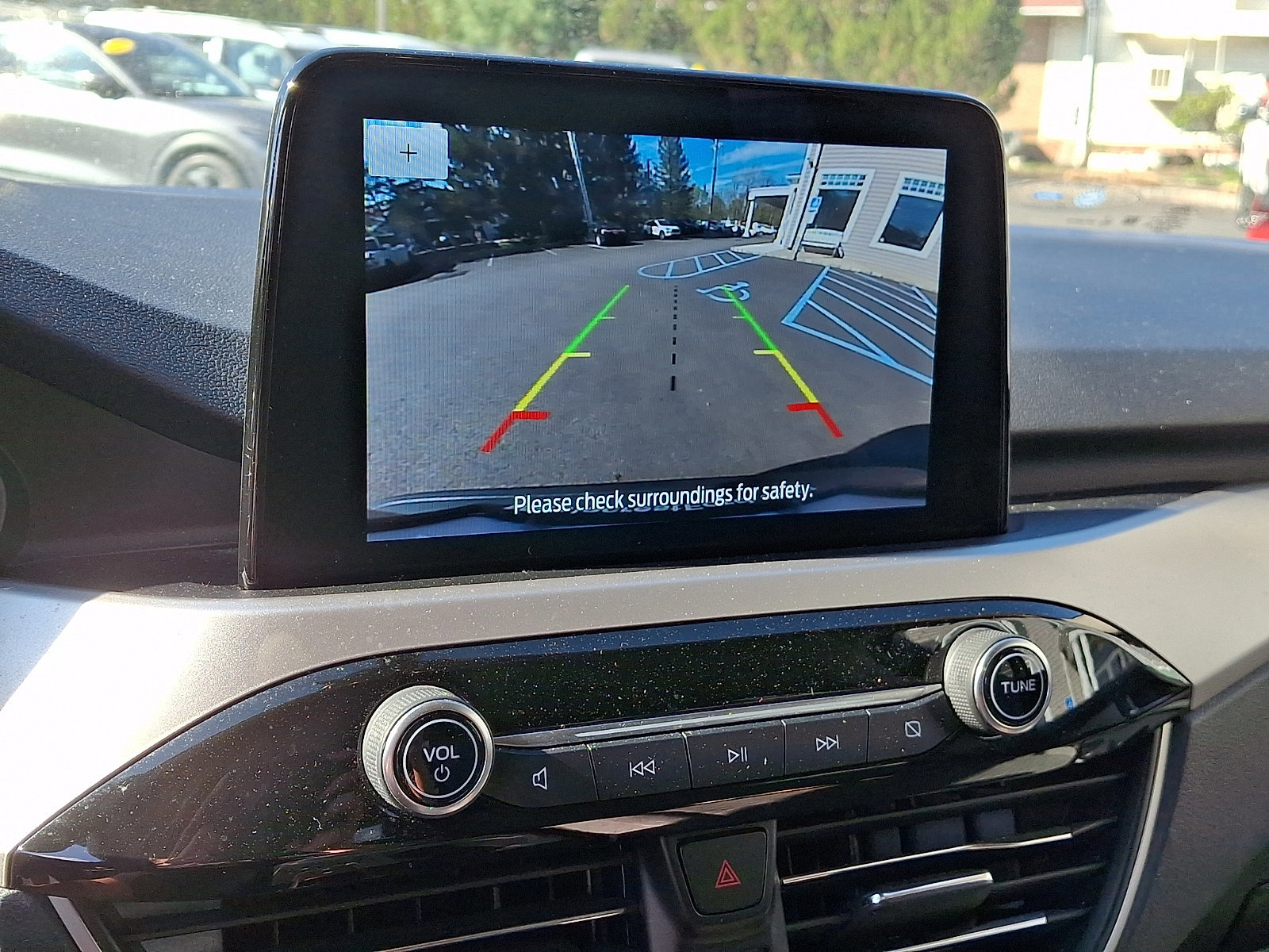Certified 2020 Ford Escape SE Sport AWD/4WD image 18