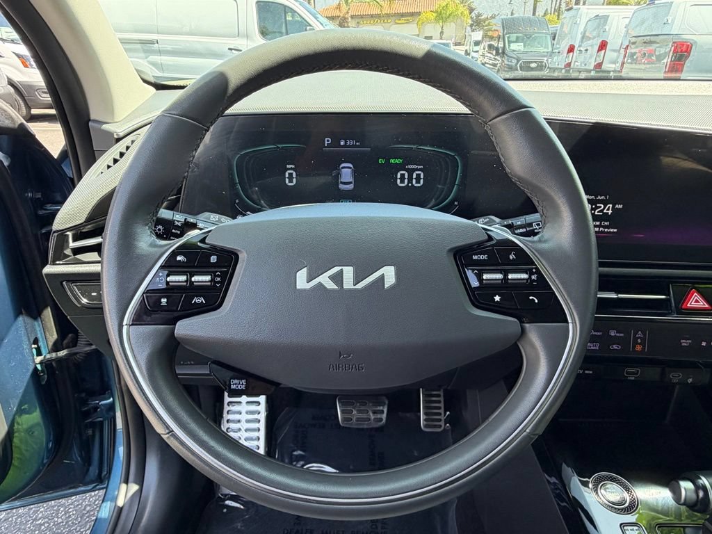 Used 2023 Kia Niro EX Touring FWD image 27