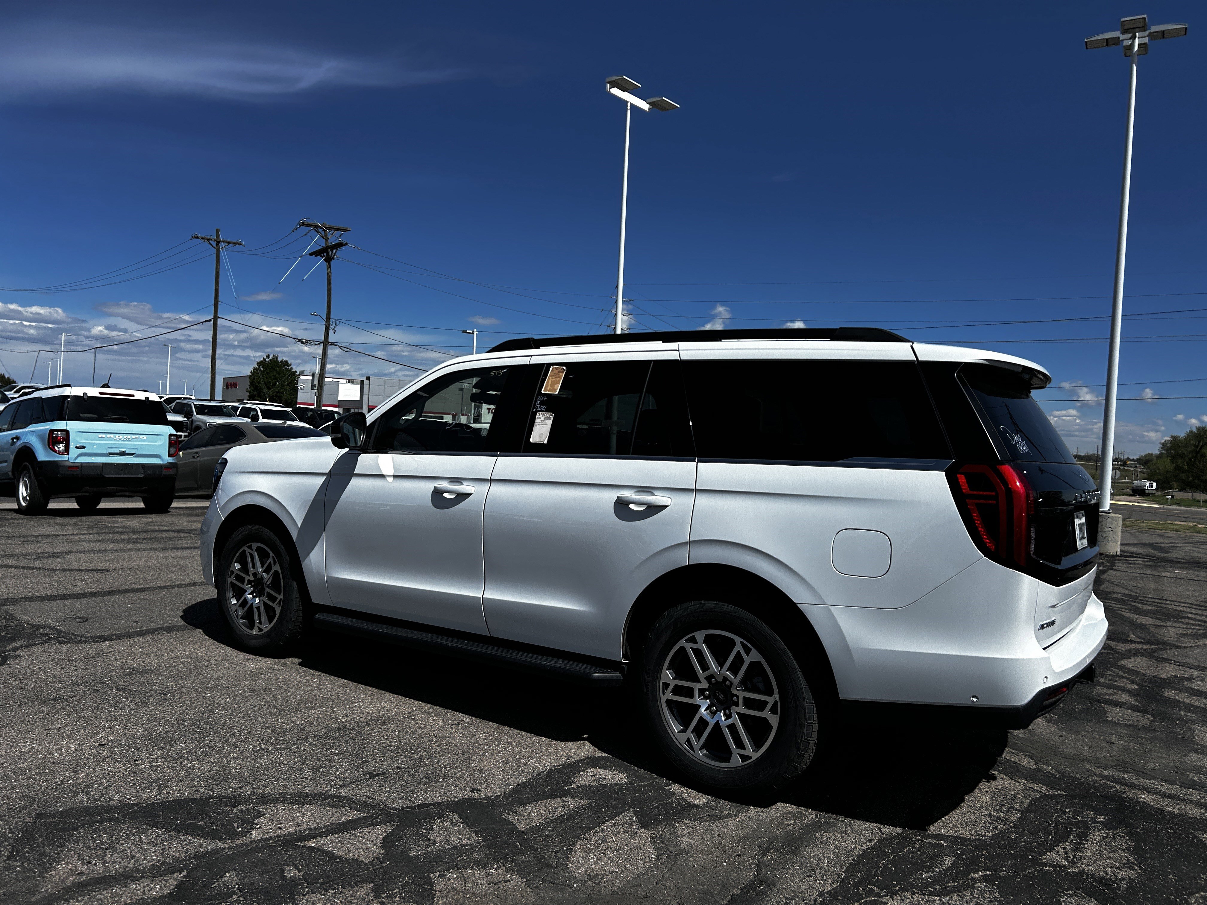 Certified 2025 Ford Expedition Active AWD/4WD image 4
