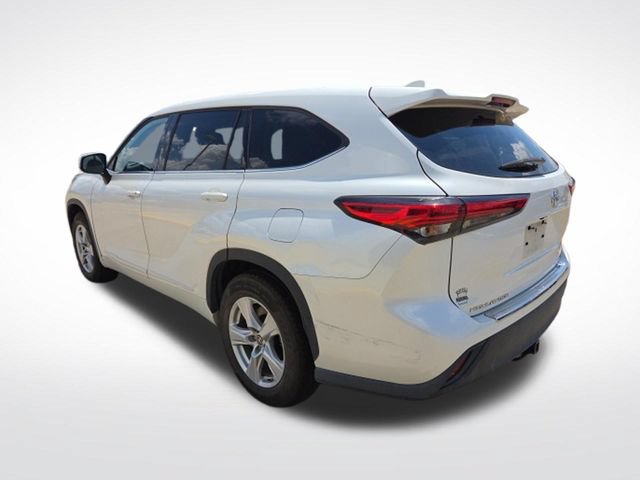 Used 2020 Toyota Highlander LE w/ Protection Package #3 FWD image 7