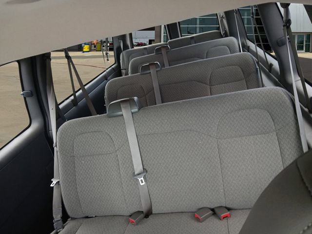 Used 2025 Chevrolet Express 3500 LT w/ LT Preferred Equipment Group RWD image 13