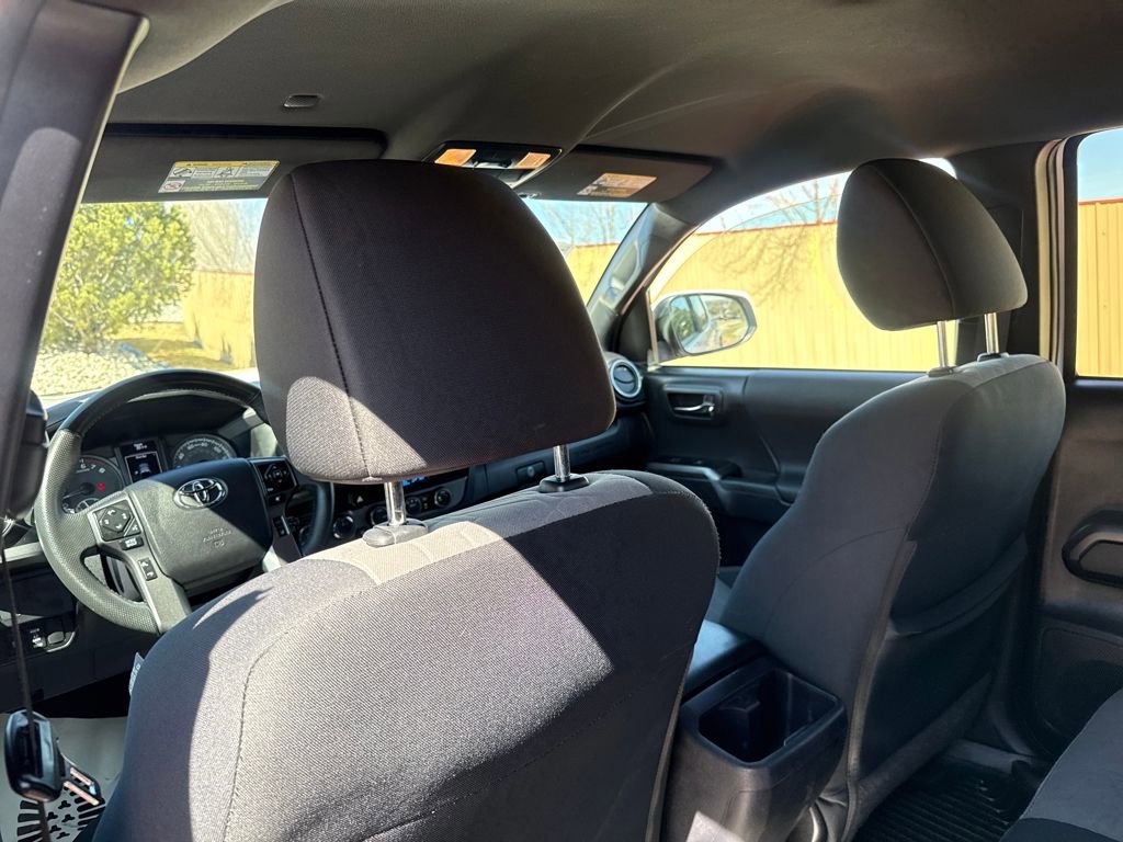 Used 2022 Toyota Tacoma TRD Off-Road w/ Technology Package image 21