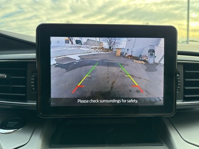 Certified 2022 Ford Explorer XLT w/ Equipment Group 202A image 29