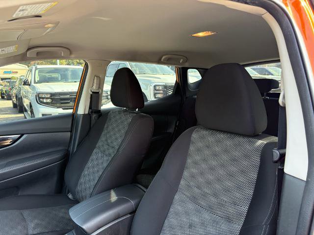 Used 2022 Nissan Rogue Sport SV image 15