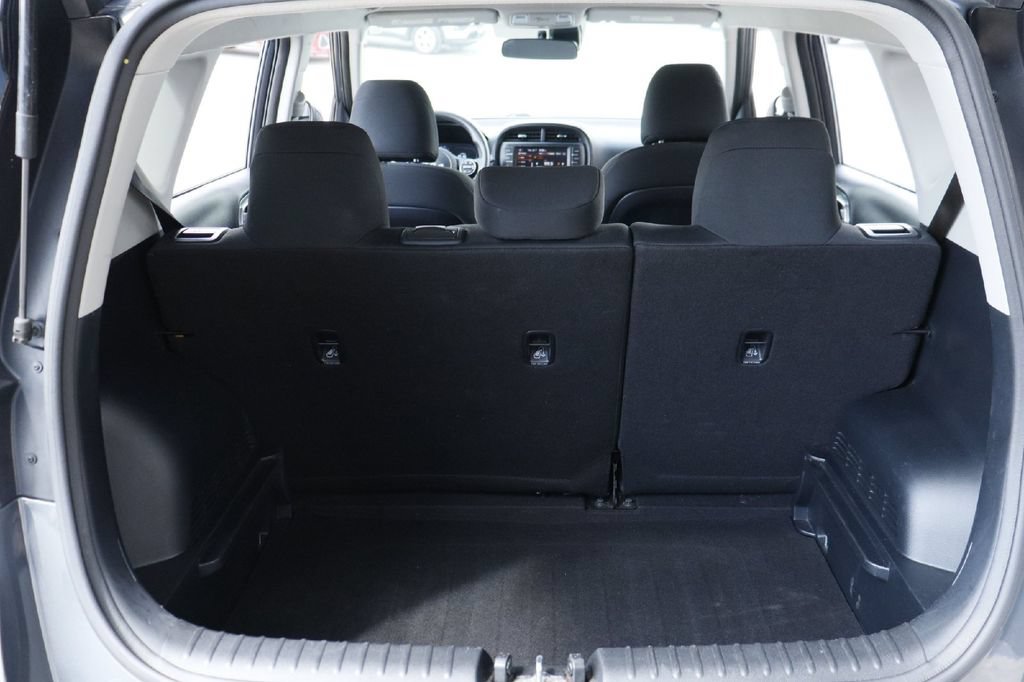 Used 2024 Kia Soul LX w/ Option Group 015 FWD image 25