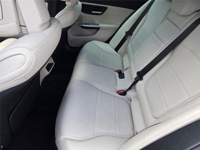 Used 2025 Mercedes-Benz C 300 Sedan image 29