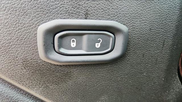 Used 2023 Jeep Gladiator Mojave w/ Trailer Tow Package image 23