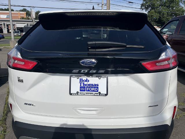 Certified 2023 Ford Edge SEL w/ Convenience Package AWD/4WD image 4