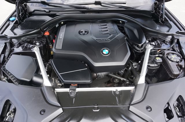 Used 2022 BMW 530i w/ M Sport Package RWD image 20