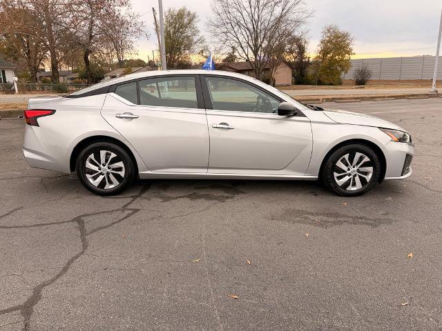 Used 2024 Nissan Altima 2.5 S image 8