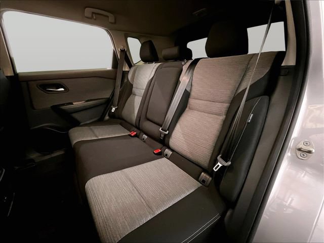 Used 2023 Nissan Rogue SV AWD/4WD image 25