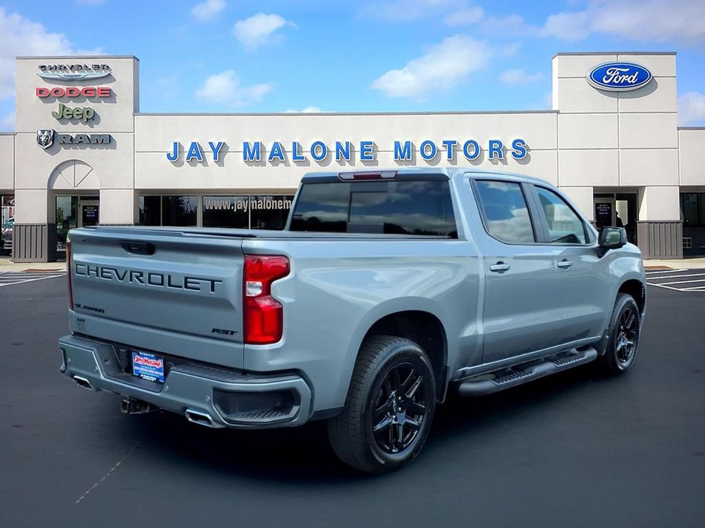 Used 2023 Chevrolet Silverado 1500 RST AWD/4WD image 3