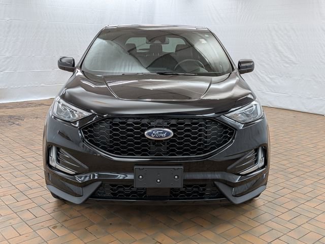 Certified 2024 Ford Edge ST-Line w/ Class II Trailer Tow Package AWD/4WD image 2
