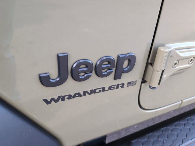 Used 2025 Jeep Wrangler Sport AWD/4WD image 26