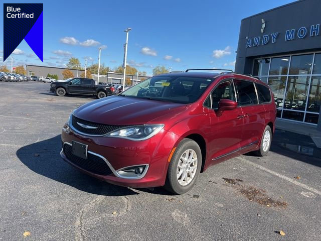 Used 2020 Chrysler Pacifica Touring-L image 1