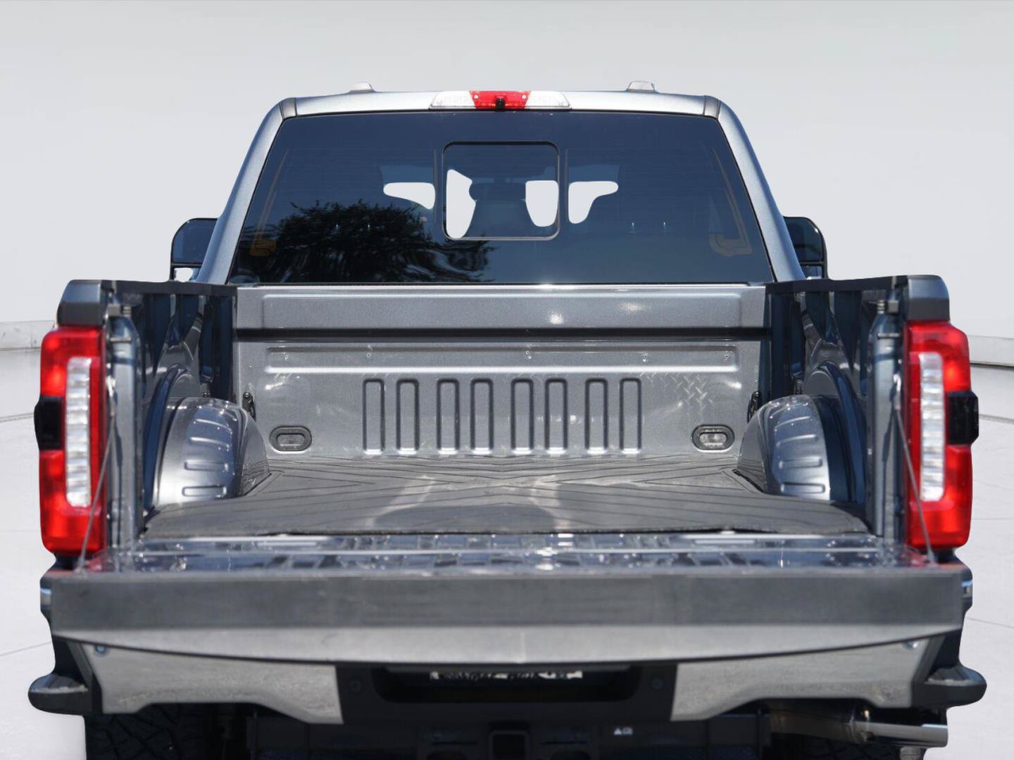 Certified 2026 Ford F250 Lariat w/ Lariat Premium Package AWD/4WD image 32
