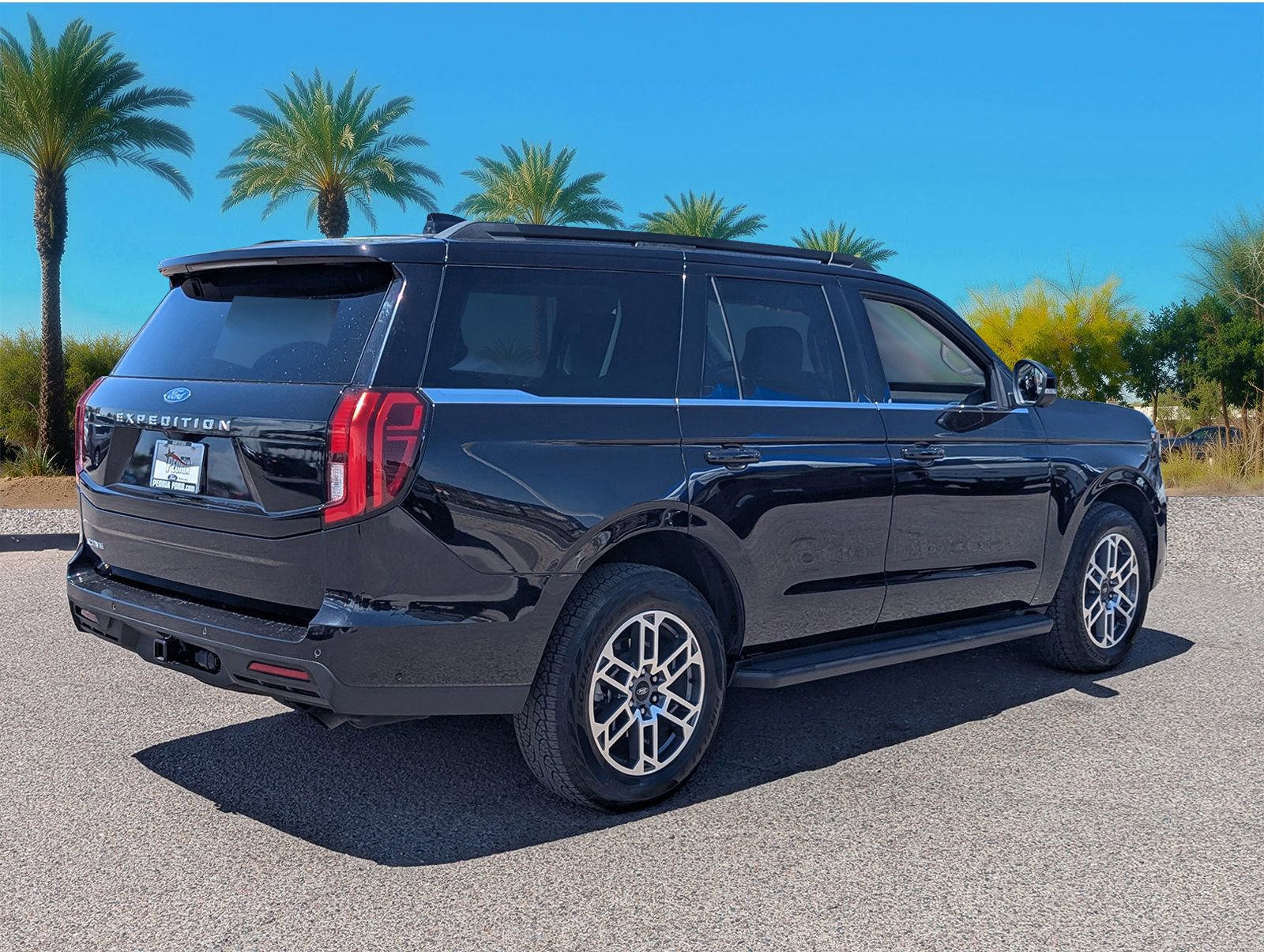 Certified 2025 Ford Expedition Active AWD/4WD image 5
