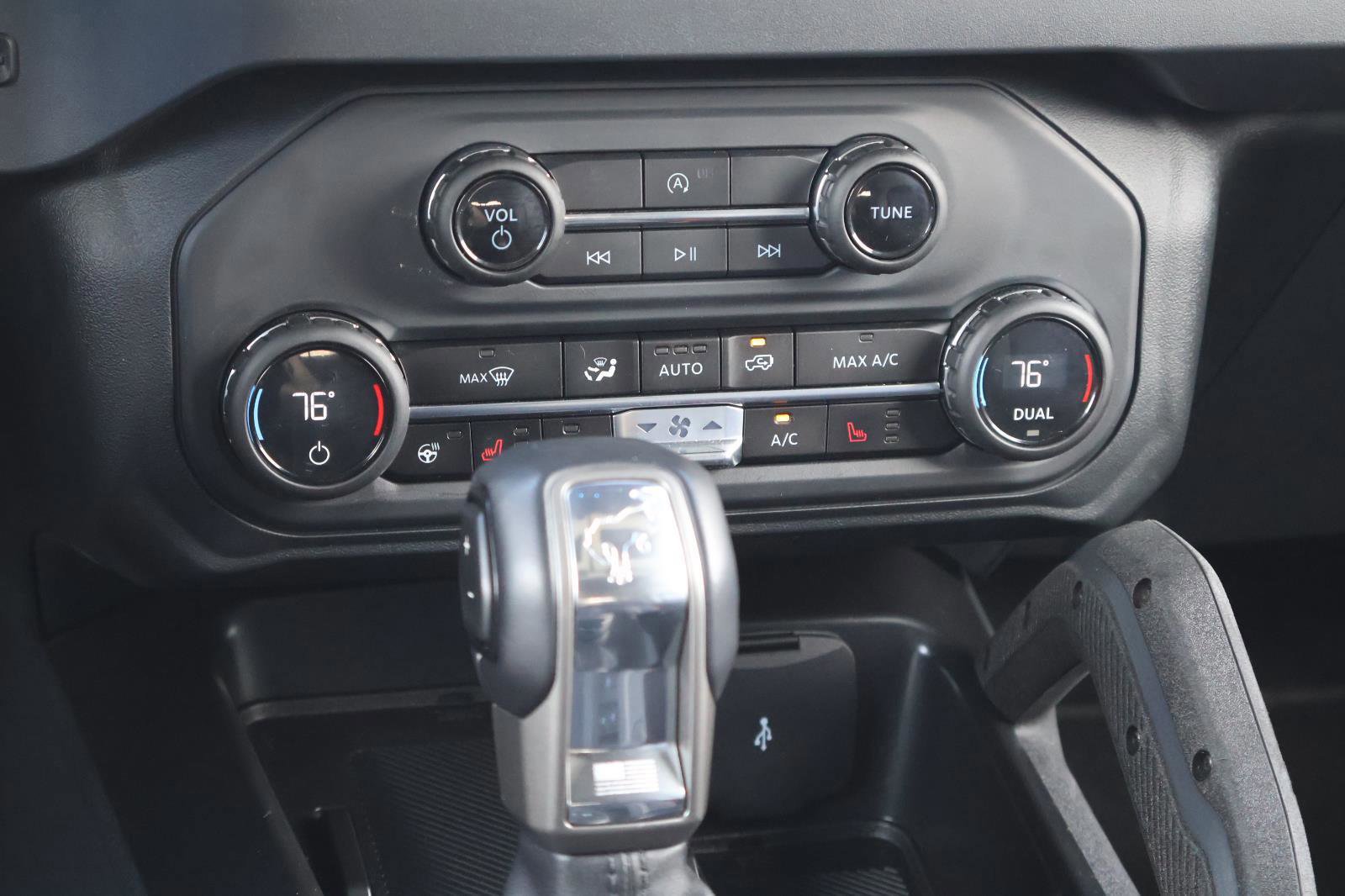 Certified 2025 Ford Bronco Badlands image 26