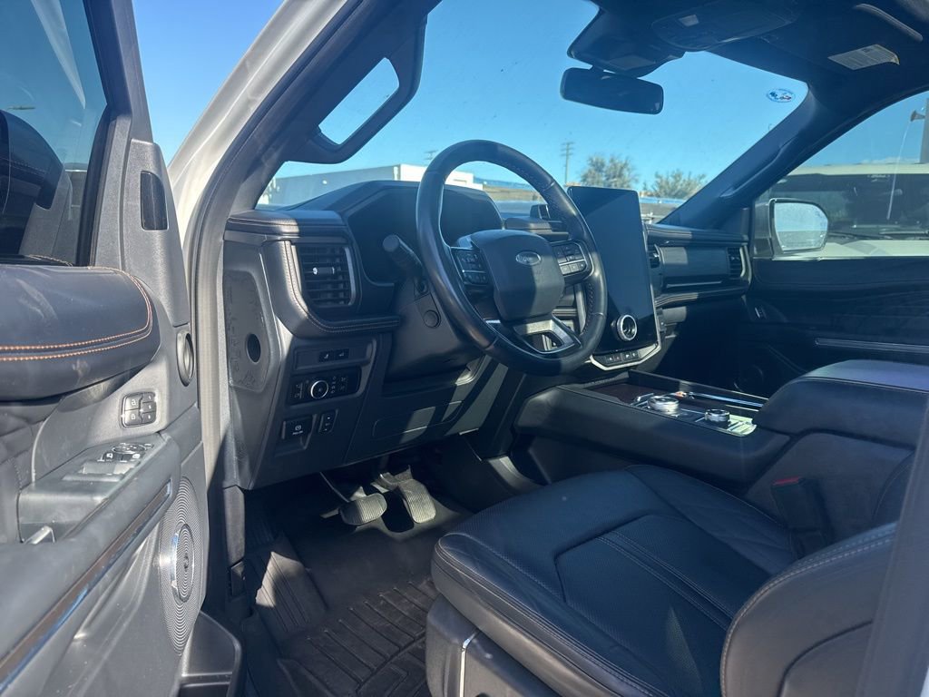 Certified 2023 Ford Expedition Max Platinum image 6