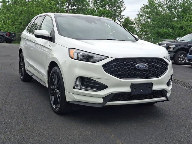 Certified 2022 Ford Edge ST-Line AWD/4WD image 2