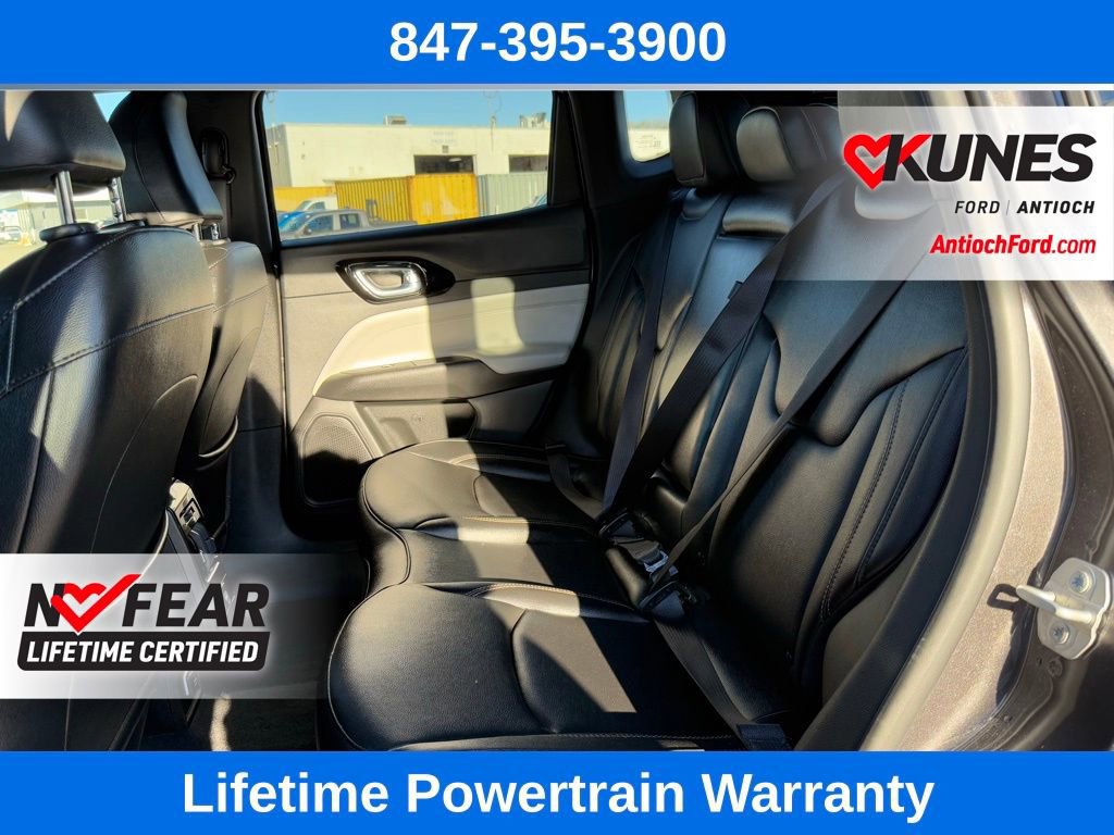 Used 2024 Jeep Compass Limited image 27