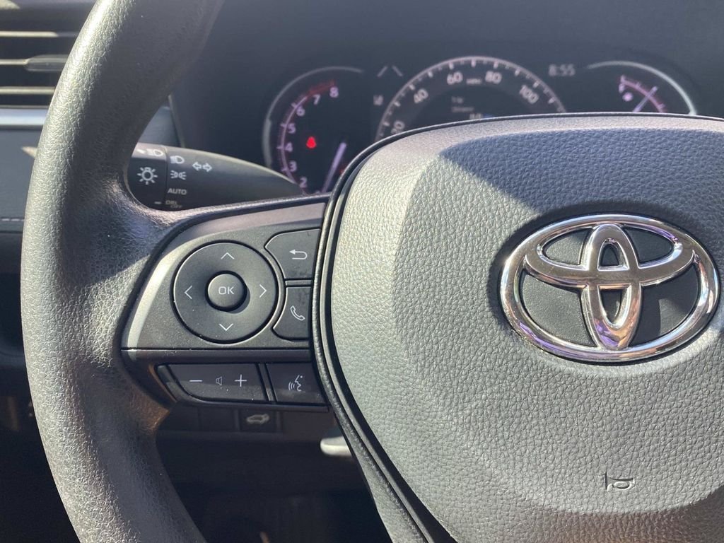 Used 2024 Toyota RAV4 XLE w/ Convenience Package FWD image 32