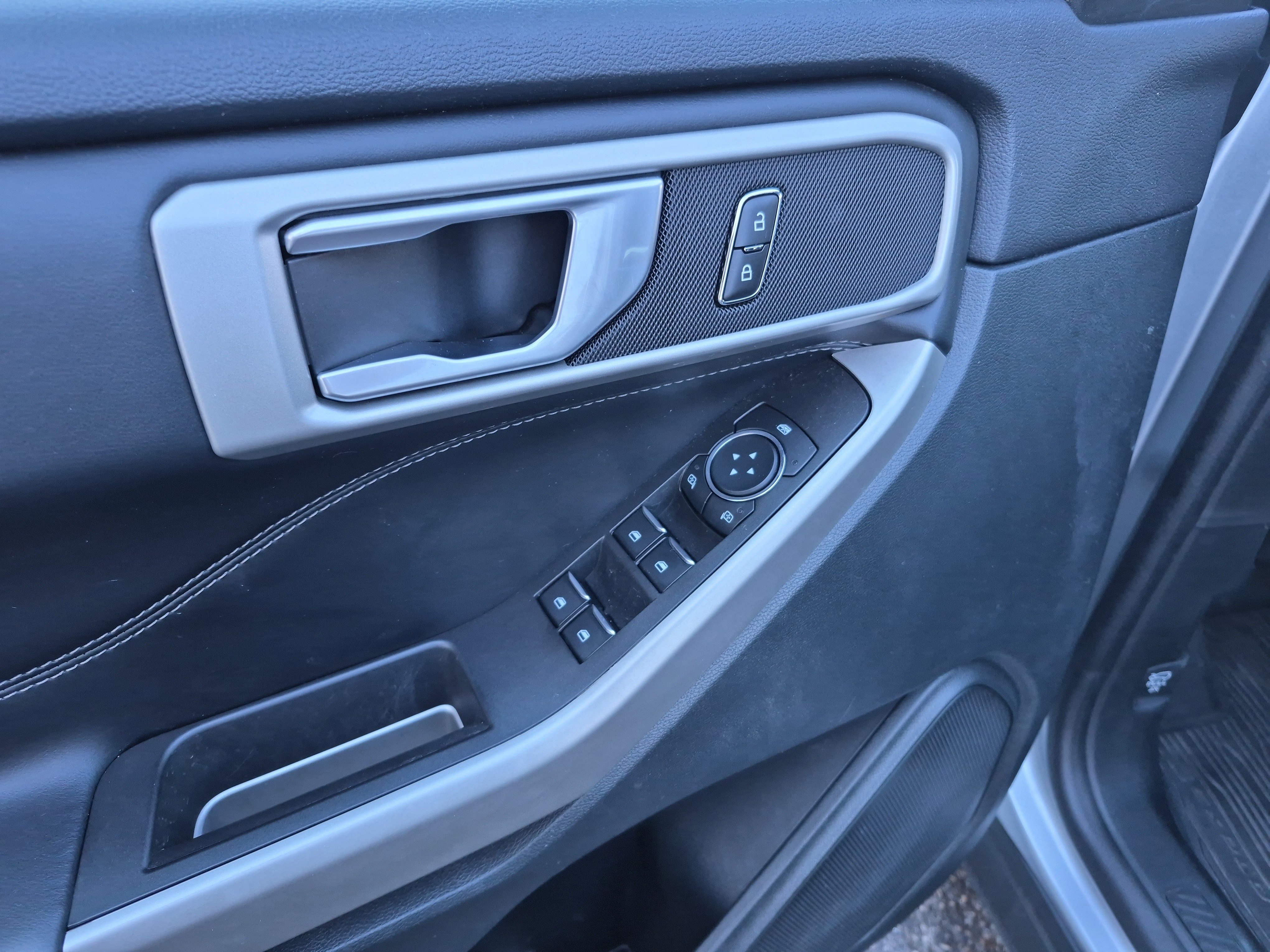 Certified 2023 Ford Explorer XLT w/ Equipment Group 202A image 11