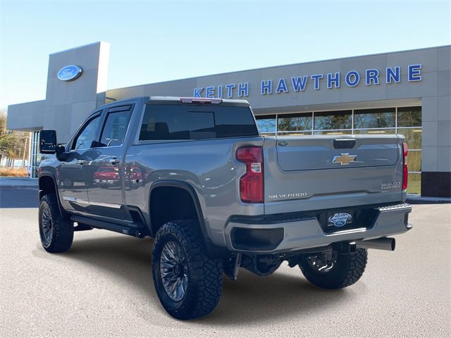 Used 2024 Chevrolet Silverado 2500 High Country w/ Z71 Off-Road Package image 3