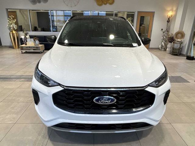 Certified 2024 Ford Escape ST-Line w/ Tech Pack #1 AWD/4WD image 8