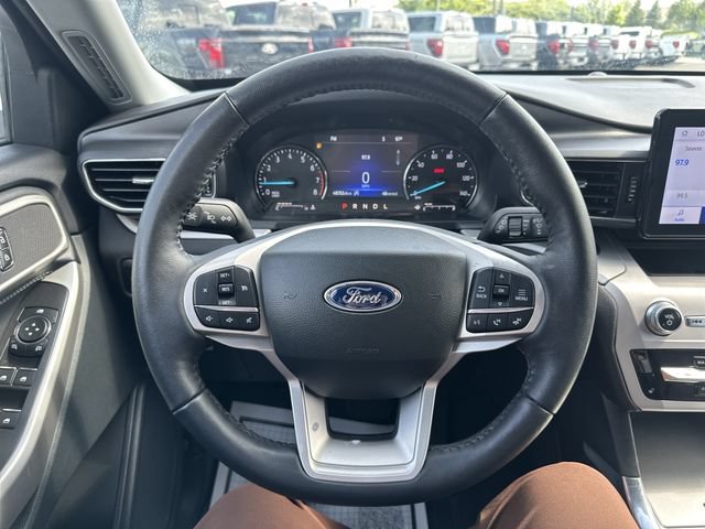 Certified 2023 Ford Explorer XLT w/ Equipment Group 202A AWD/4WD image 29